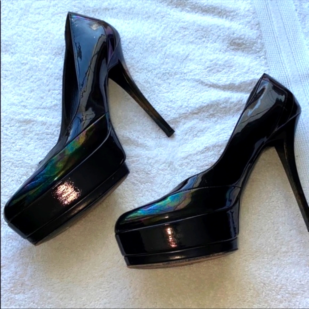 Gucci pumps